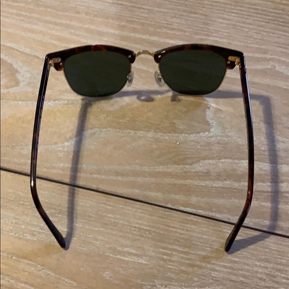 Authentic Ray-Ban Clubmaster - Picture 2 of 4